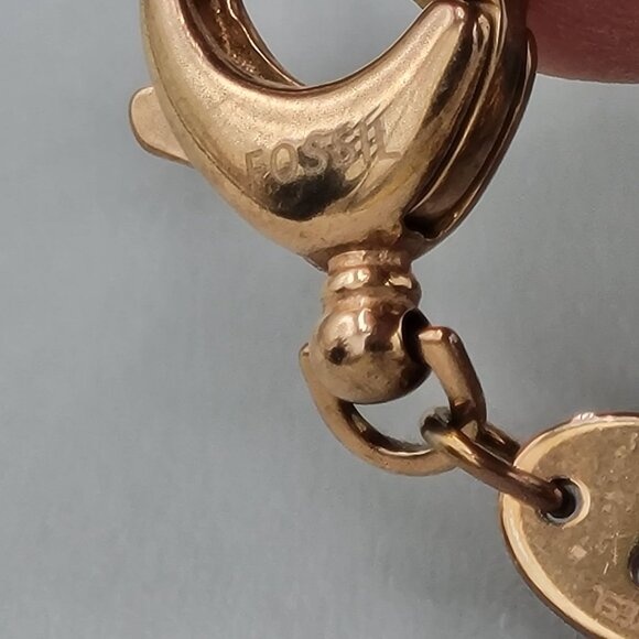 Fossil Gold Tone Stainless Steel Bracelet With Heart & Key Charm - Picture 6 of 7